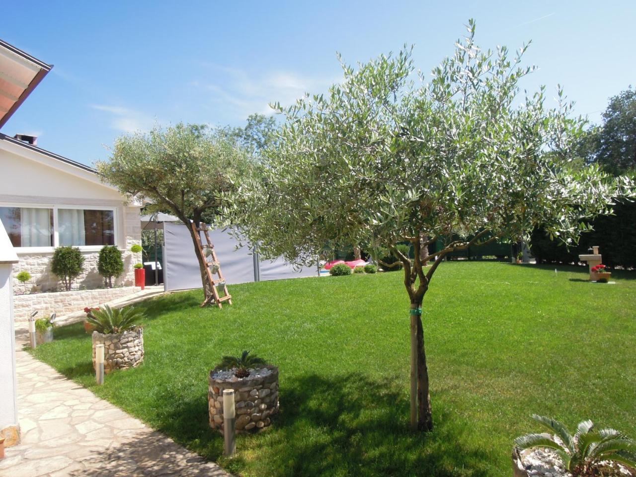 Holiday Home Villa Ivan Umag Kültér fotó